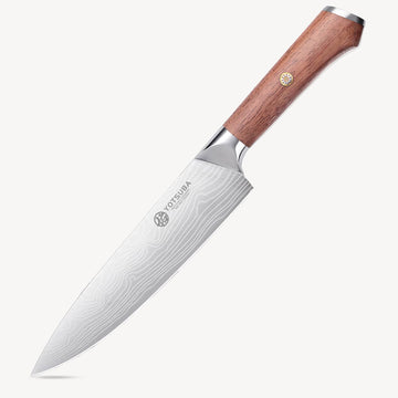 Yotsuba chef knife with Damascus pattern and ergonomic wooden handle